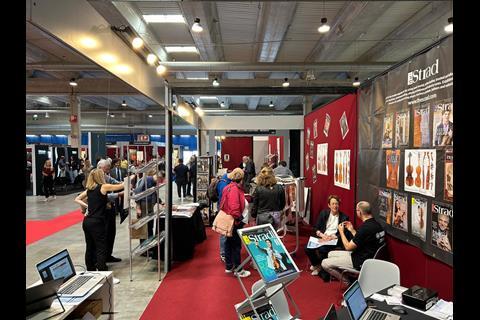Busy stand2